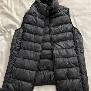 Black puffer vest